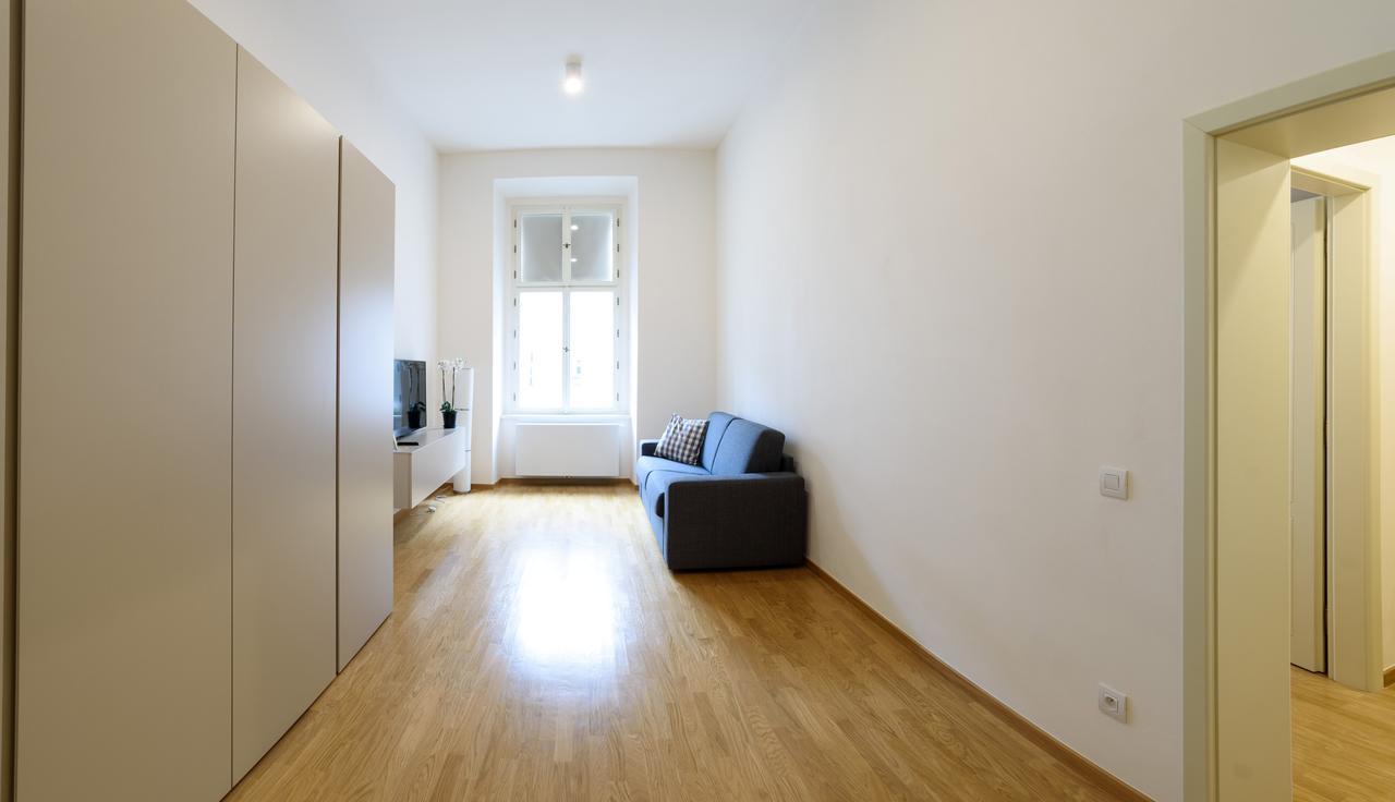 Prague Apartments Sokolovska 91 Ngoại thất bức ảnh